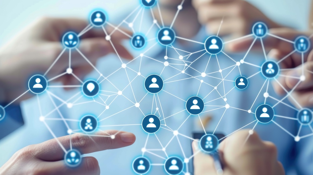 Analyze the impact of LinkedIn groups on fostering industry-specific networking and collaboration.