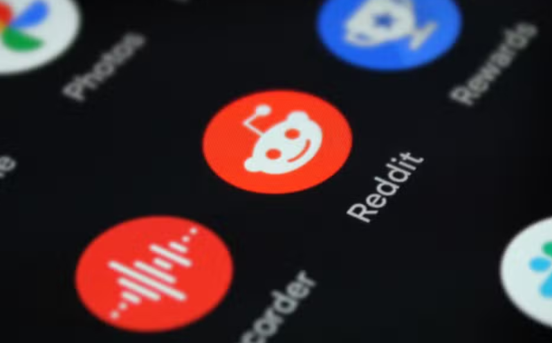 a picture of the Reddit app on a smartphone.
